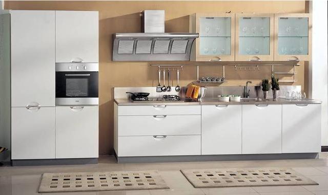 側(cè)吸式家用油煙機(jī)比較好還是頂吸式比較好？